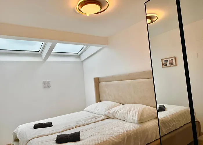 Luxury Rooftop With Balcony - 15 Min To Center *