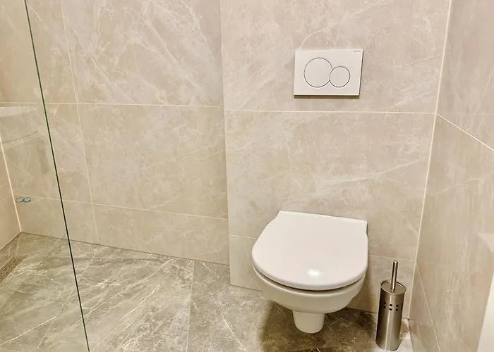 Luxury Rooftop With Balcony - 15 Min To Center Apartamento